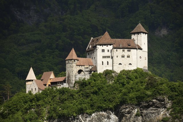 2011, 14. Mai - Besichtigung der Burg Gutenberg in Balzers